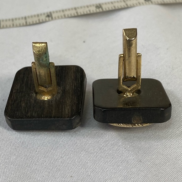 Vintage Swank wood and Goldtone cuff links - Picture 5 of 7
